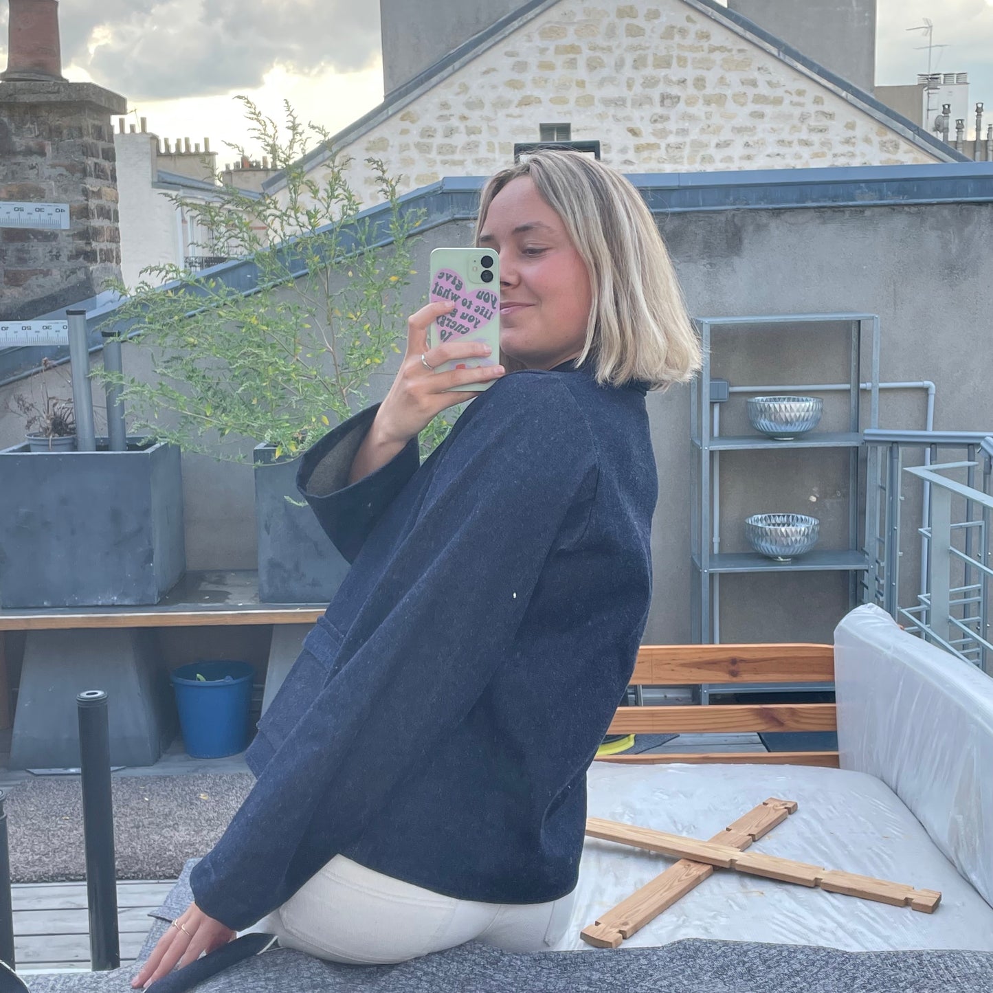 Le patron veste marilou studio en jean de dos